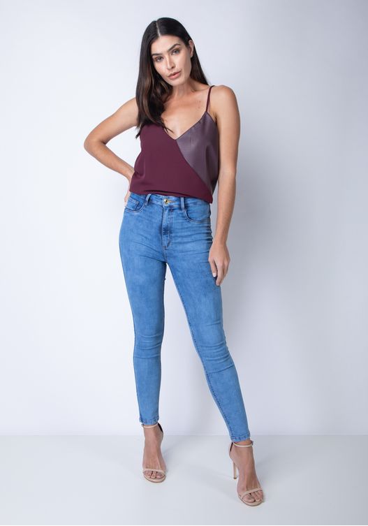 vestido jeans lança perfume