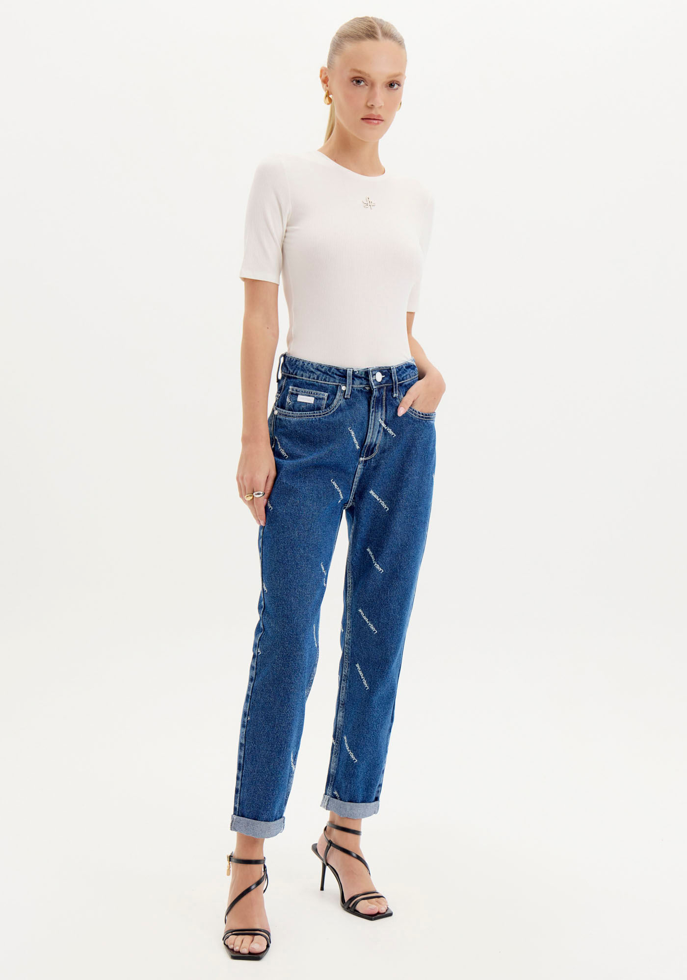 Calça Jeans Mom Super High