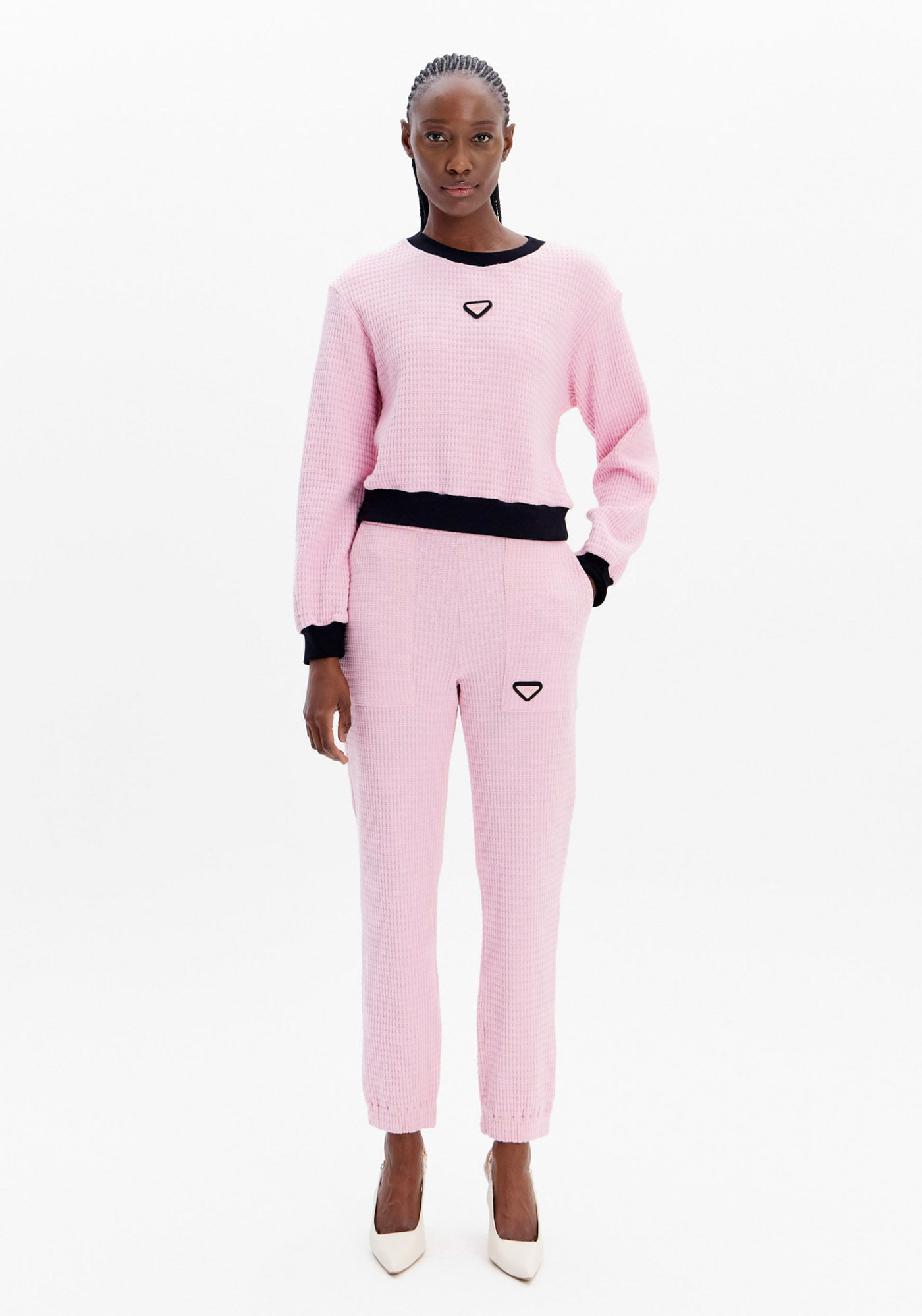 Calça Jogging Com Cintura Média E Bolsos