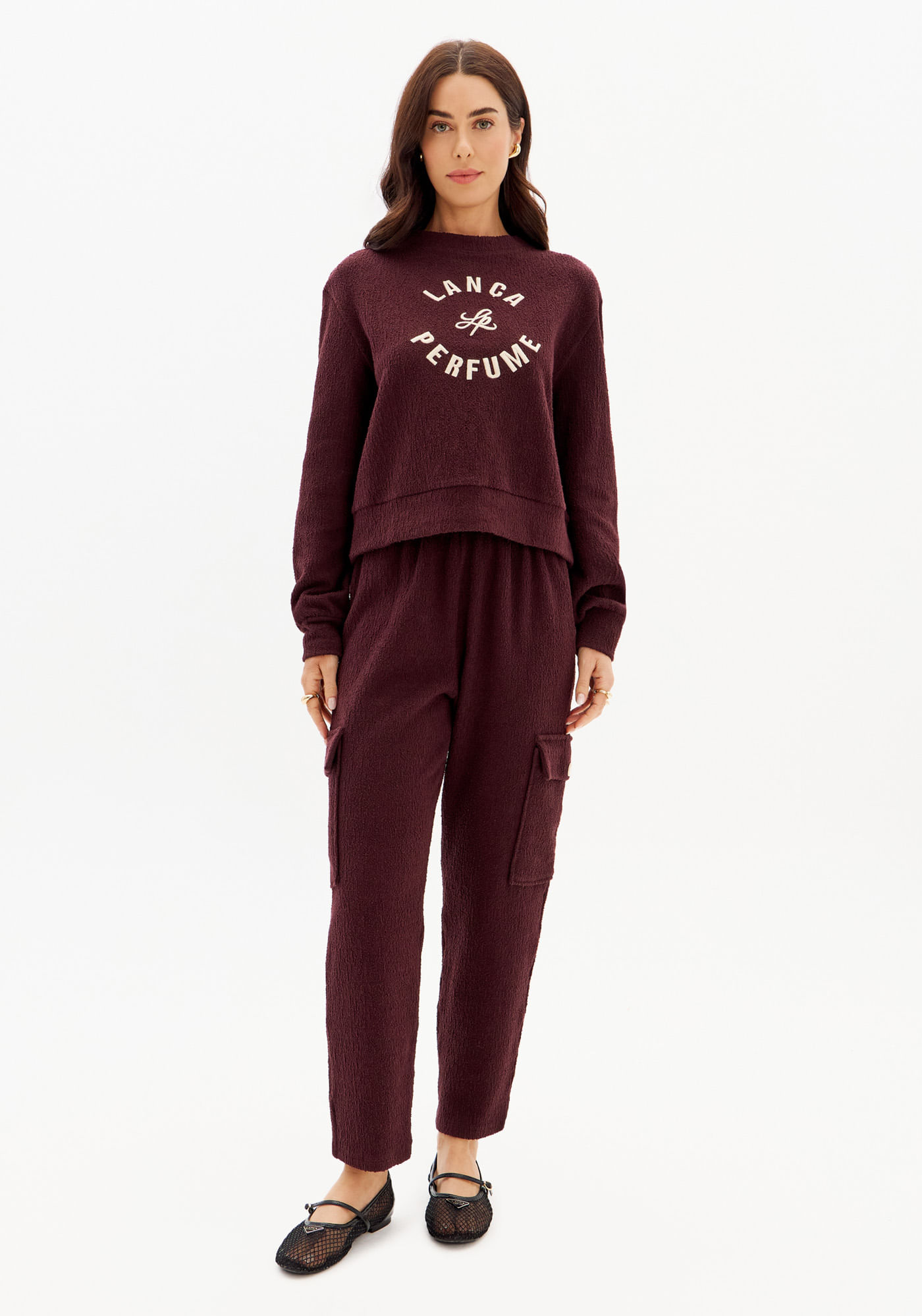 Calça Carrot Texturizada Cintura Alta Com Bolsos