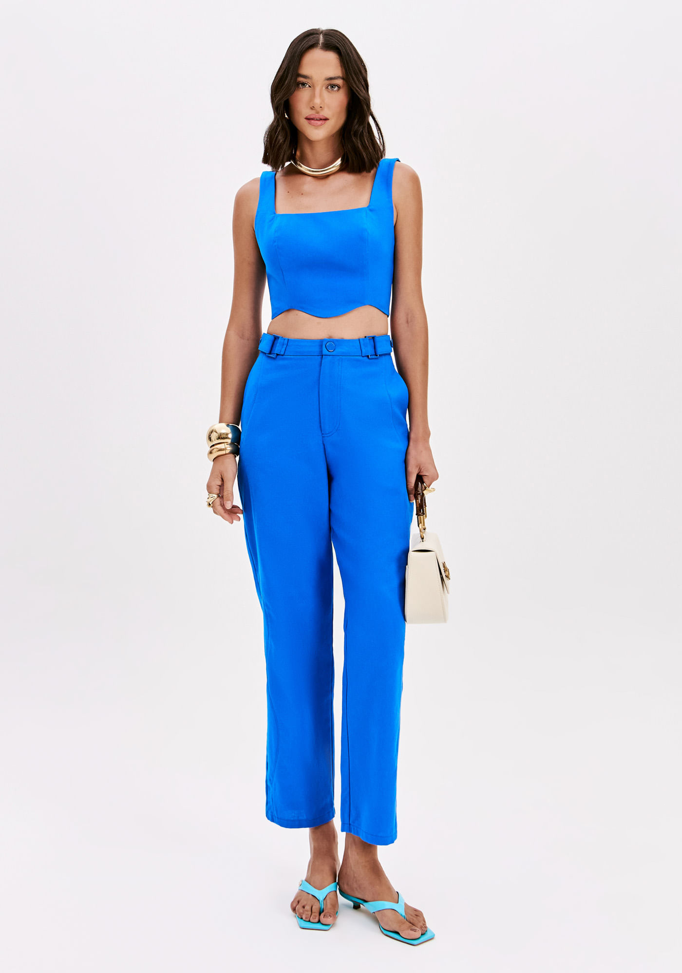 Calça Carrot Cintura Alta Com Bolsos