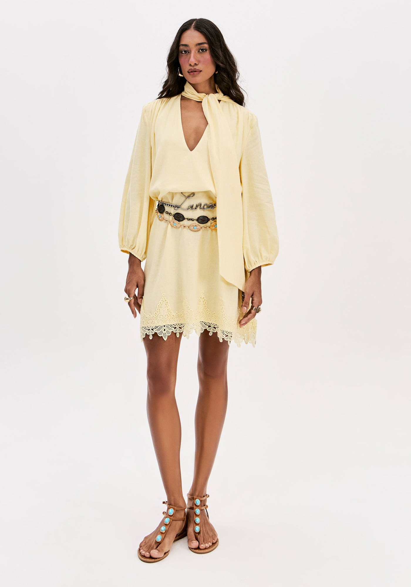Vestido Curto Com Renda E Linho