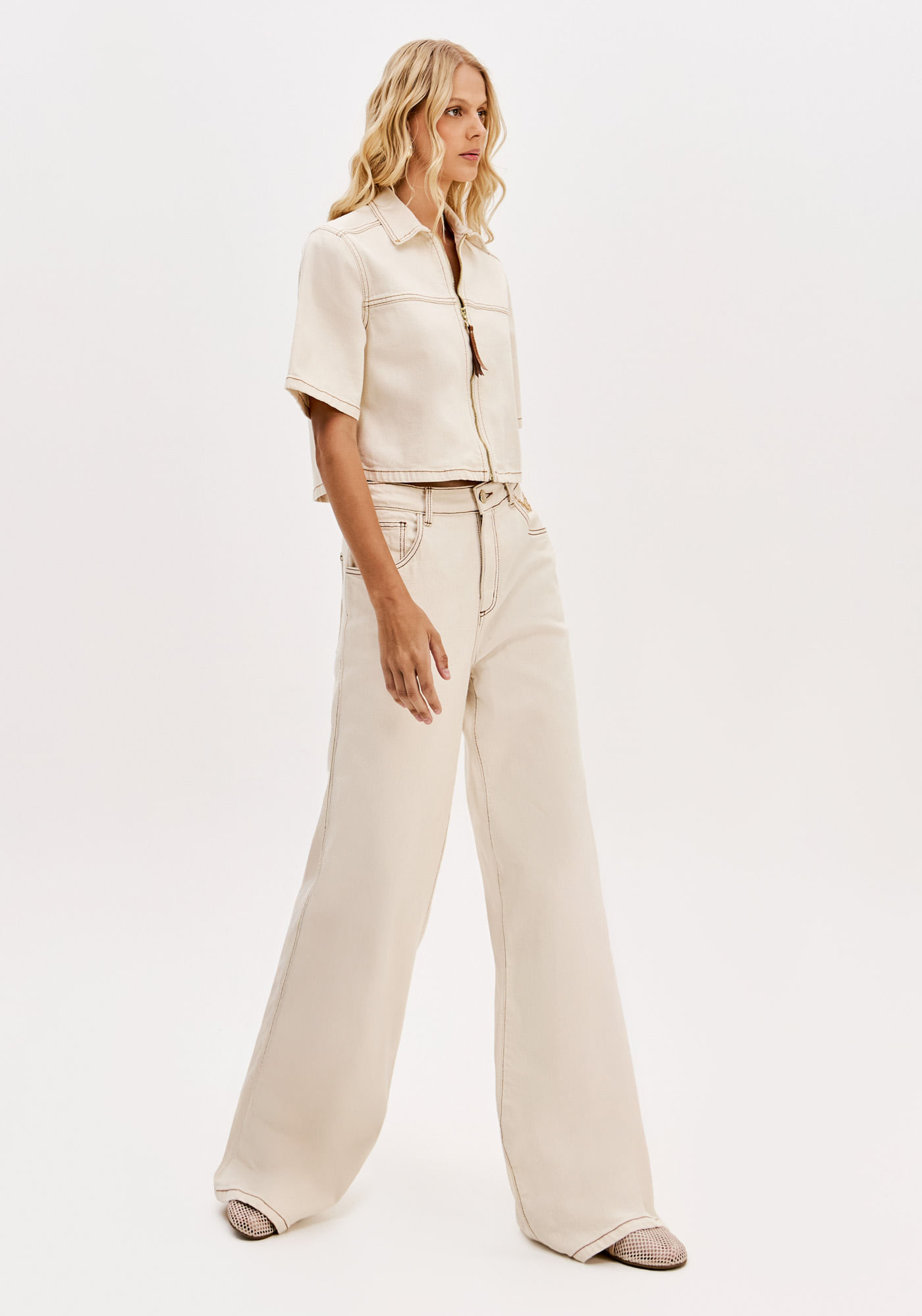 Calça Sarja Wide Leg Com Cintura Alta