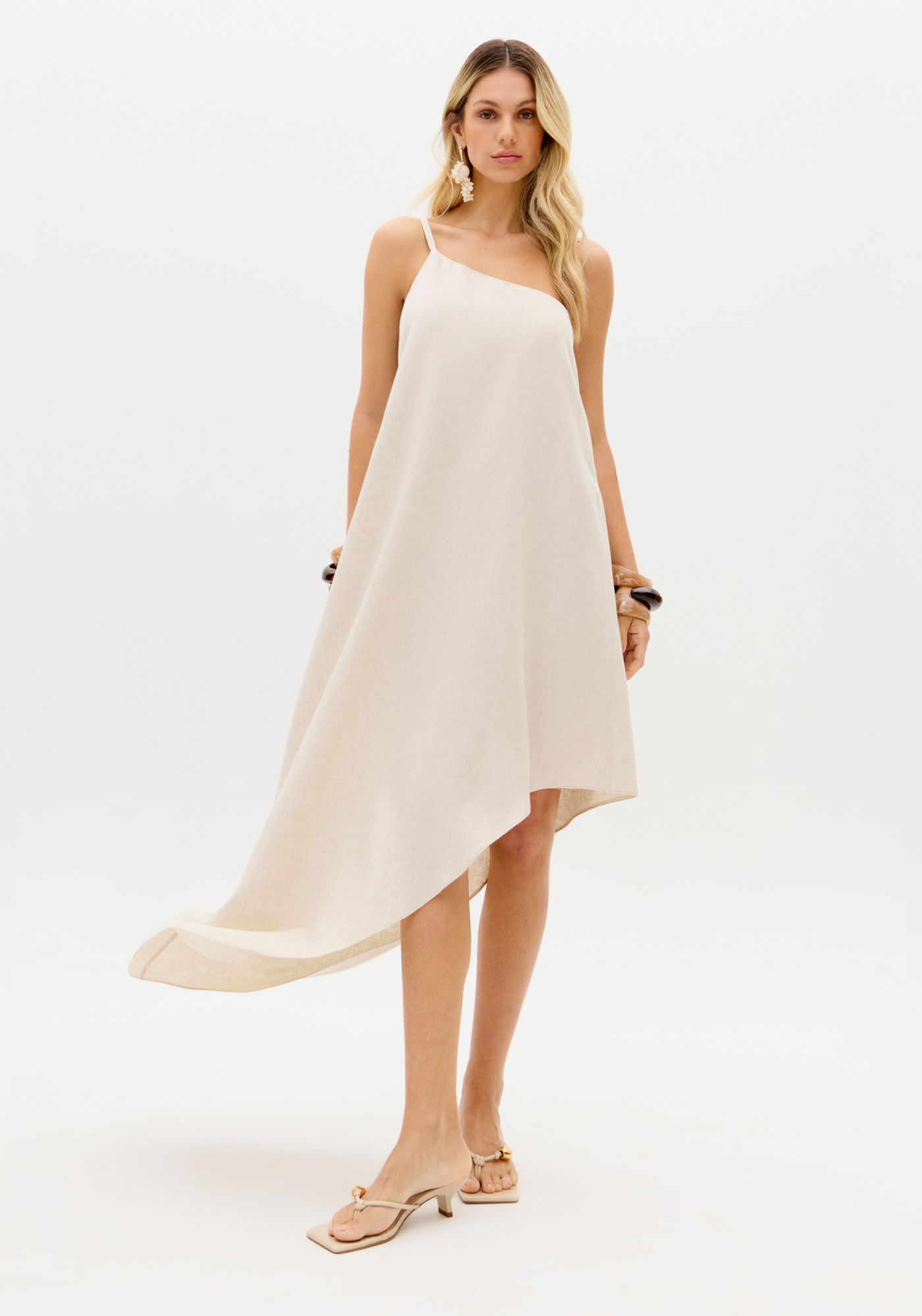 Vestido Assimétrico Com Linho