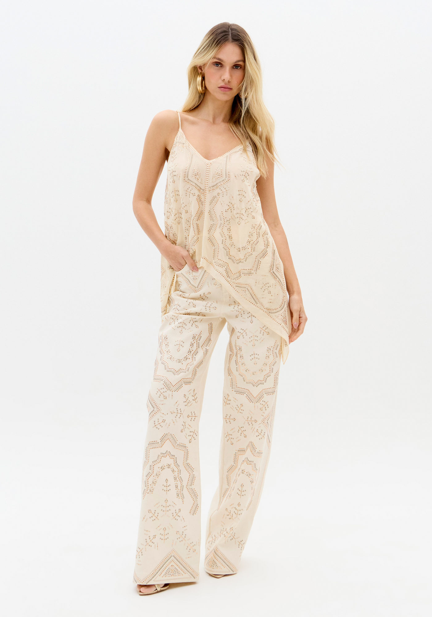 Calça Sarja Wide Leg Cintura Super Alta Com Aplicações