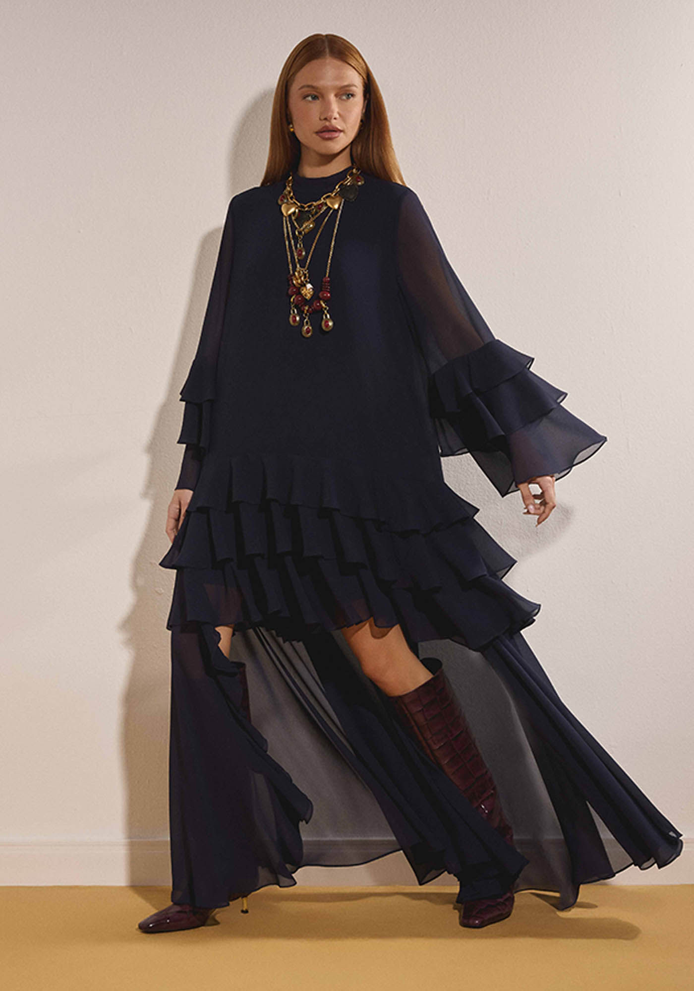 Vestido Manga Longa Com Babados