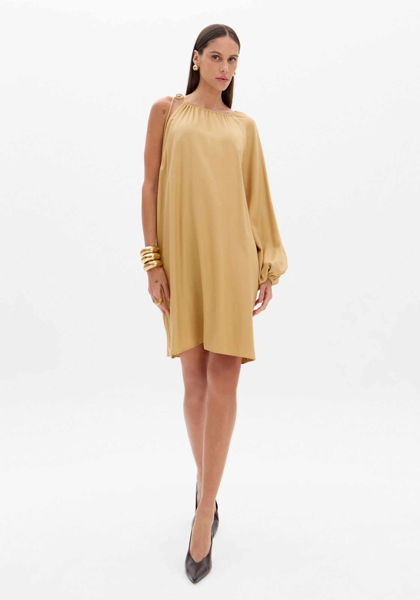 Vestido Curto Com Manga Longa Única