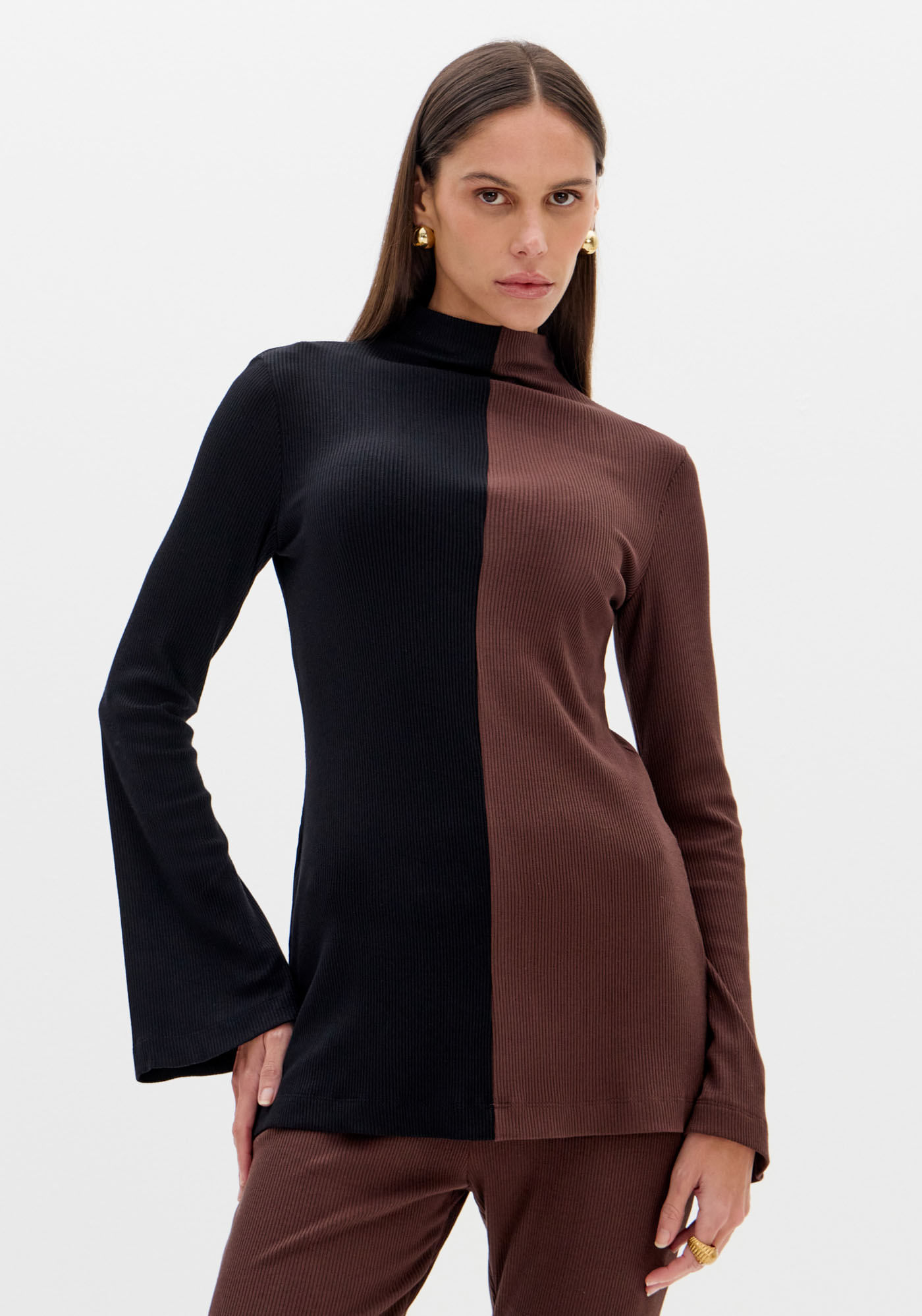Blusa Canelada Alongada Bicolor