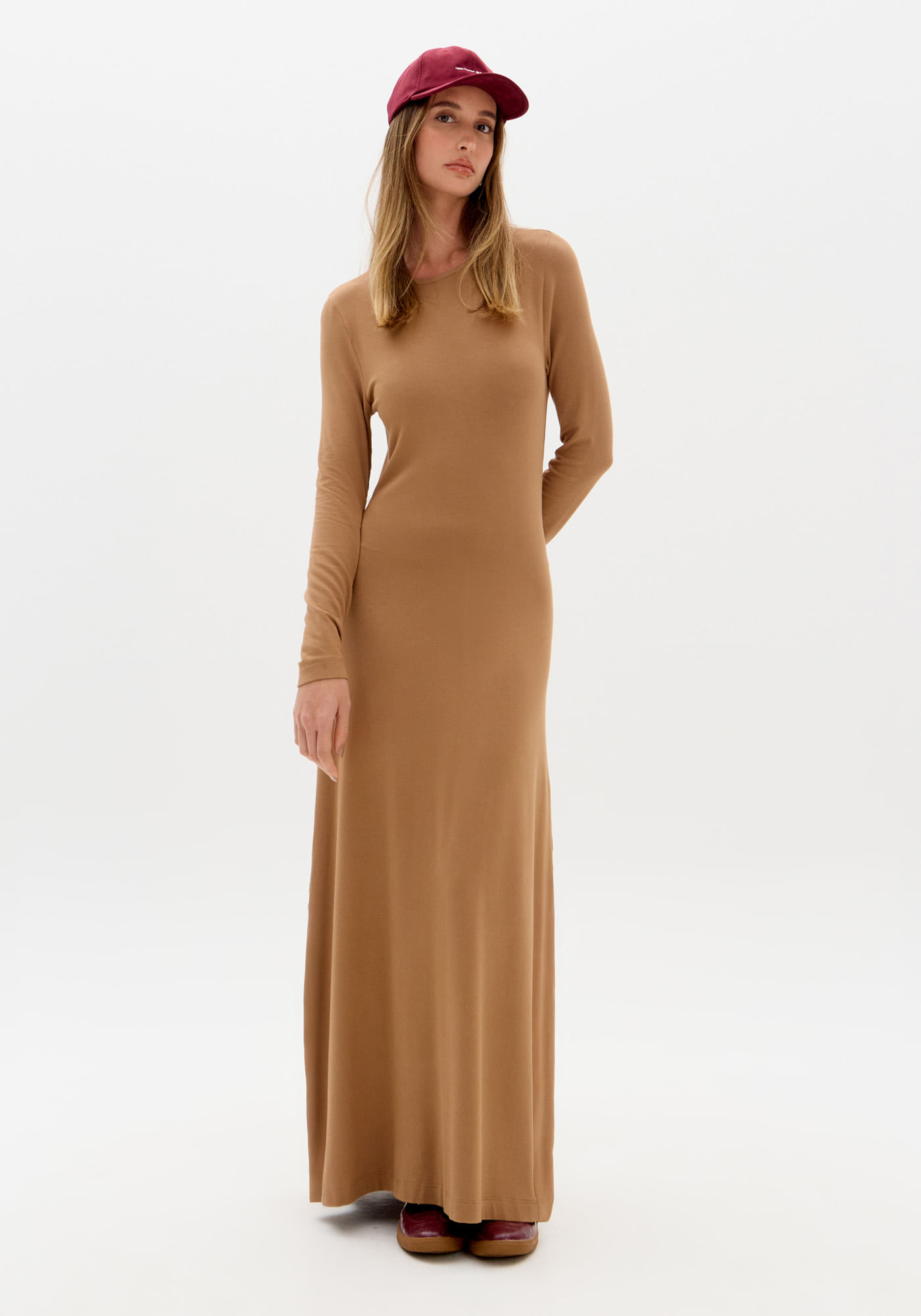 Vestido Descolado Com Manga Longa