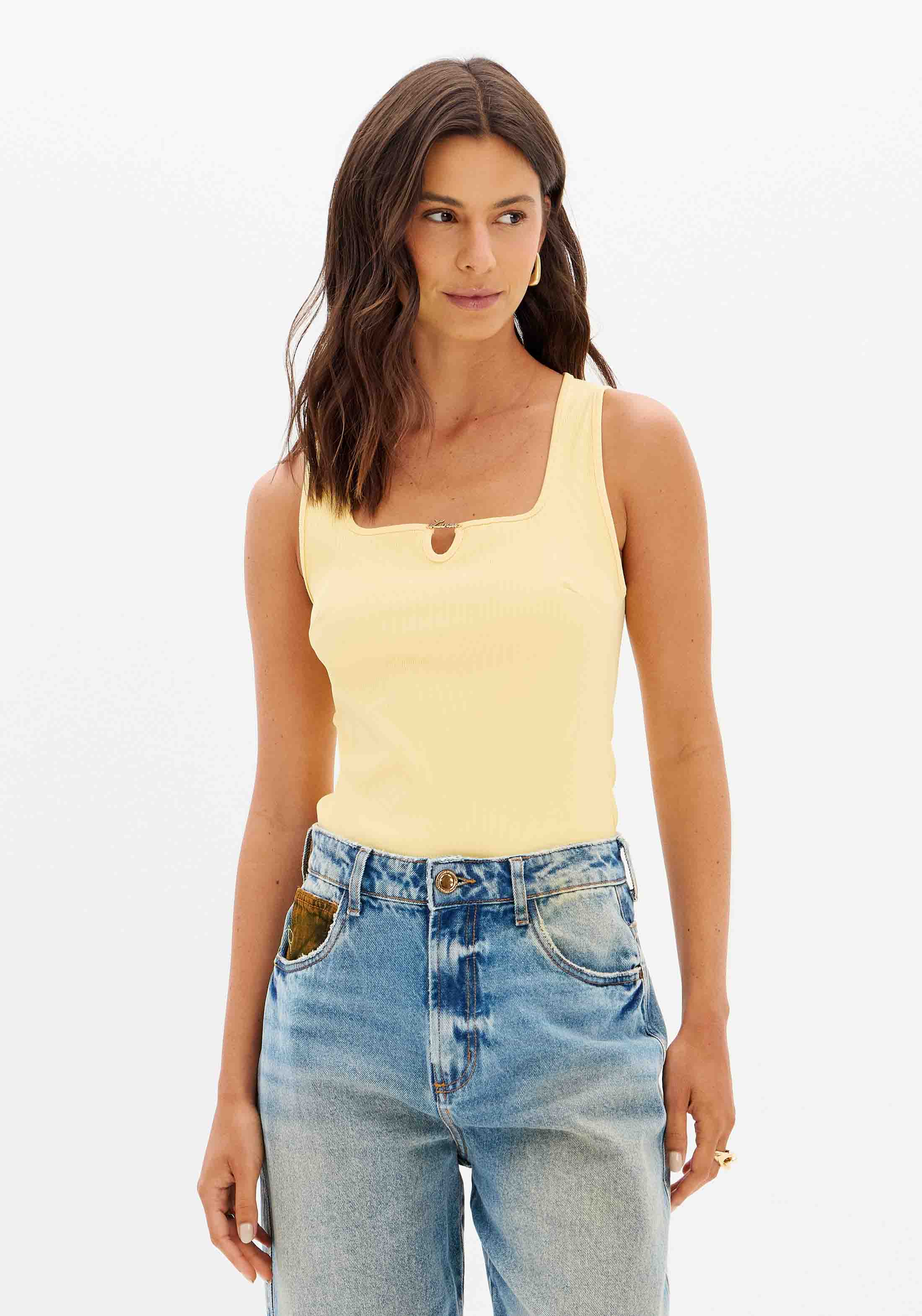 Blusa Canelada Sem Manga