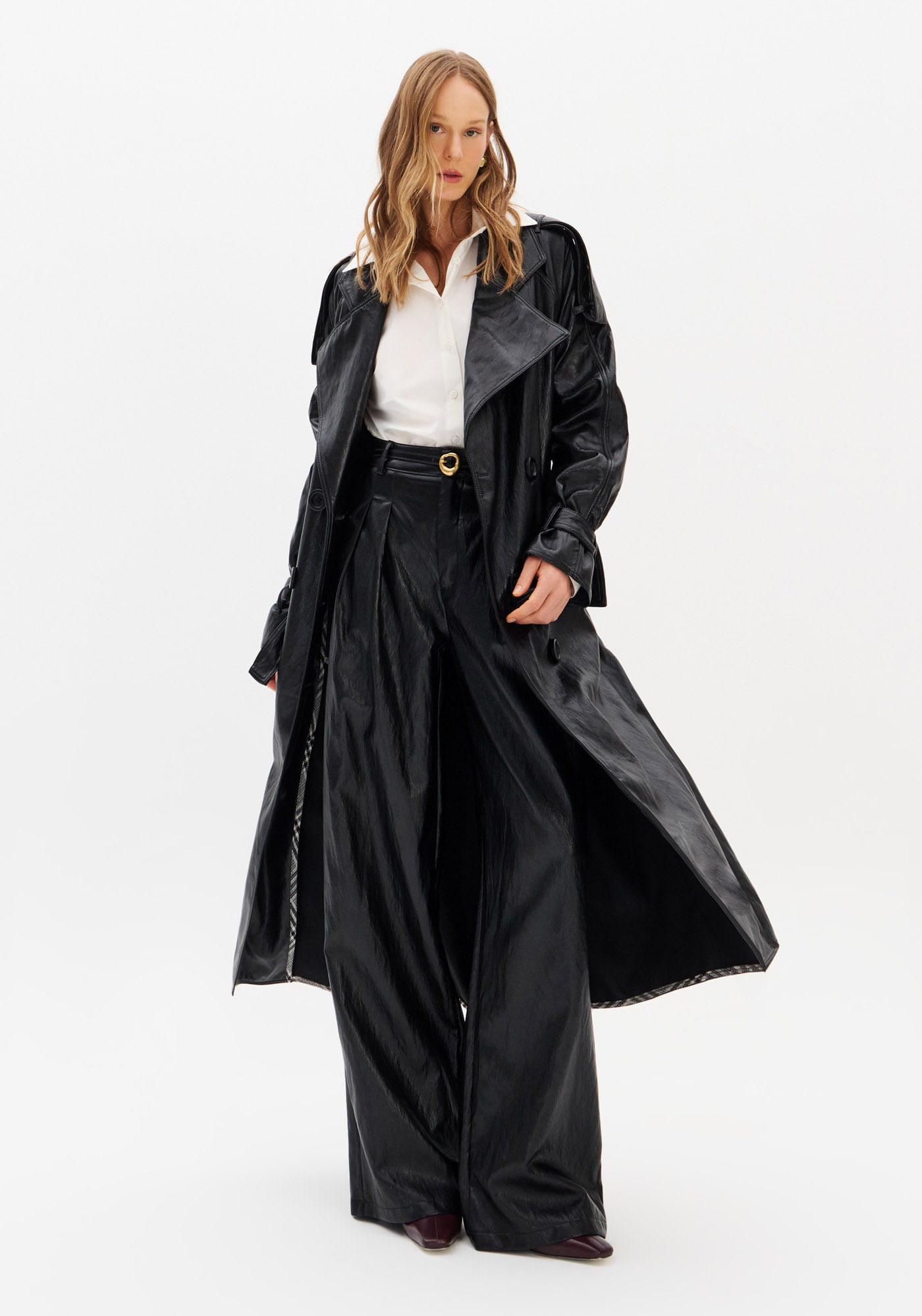 Trench Coat Alongado Em Pu
