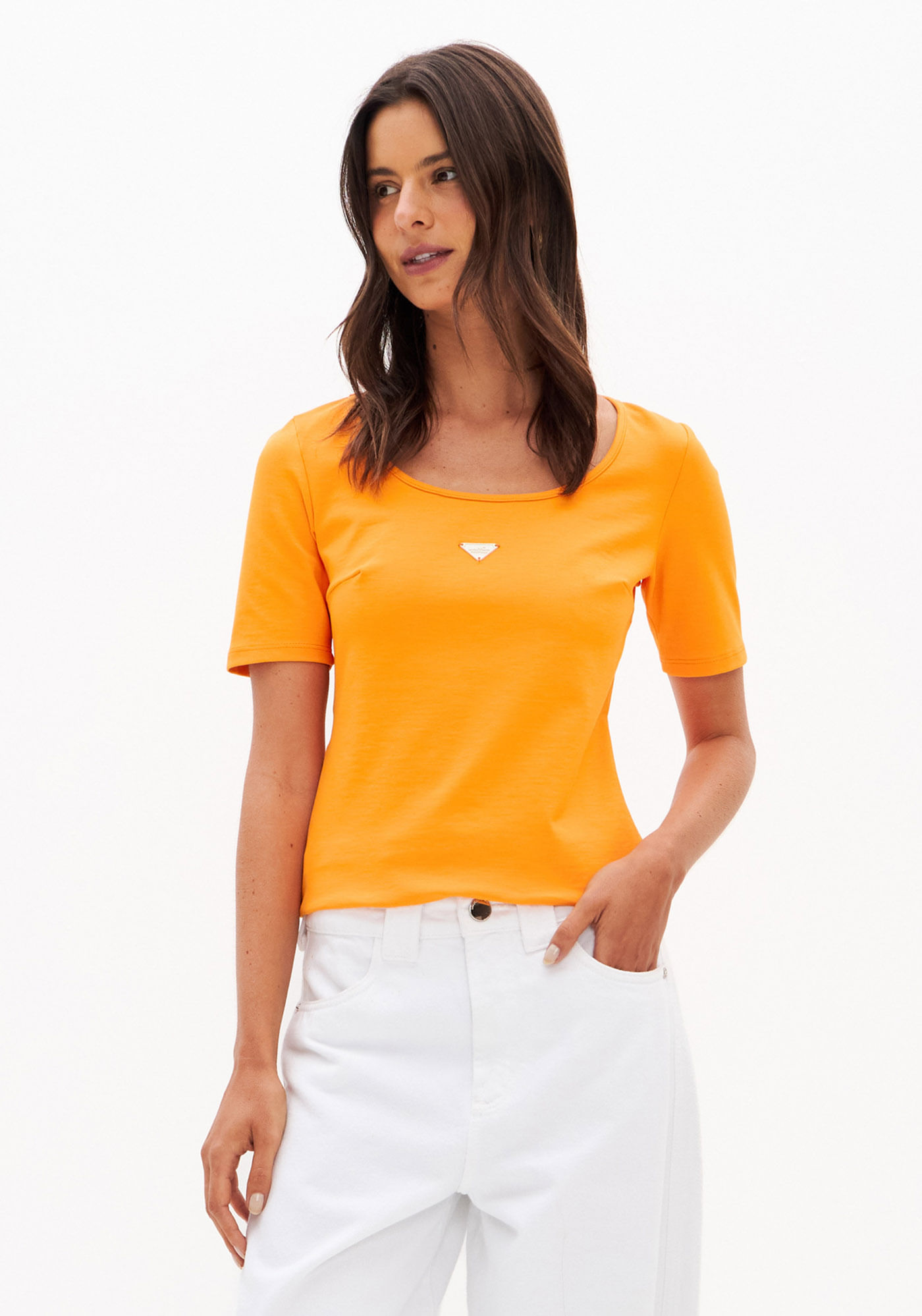 Blusa Manga Curta Com Placa