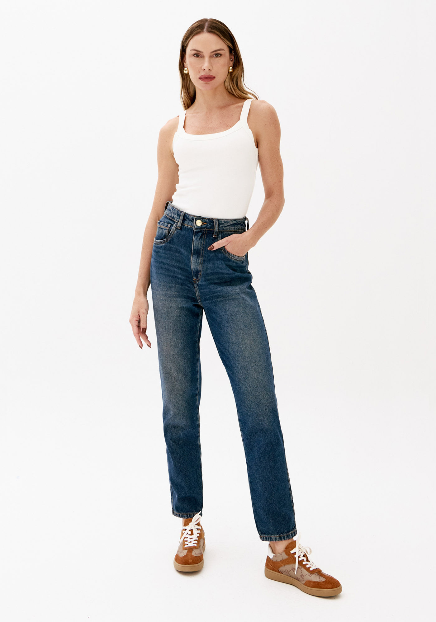 Calça Mom Jeans Com Cintura Super Alta
