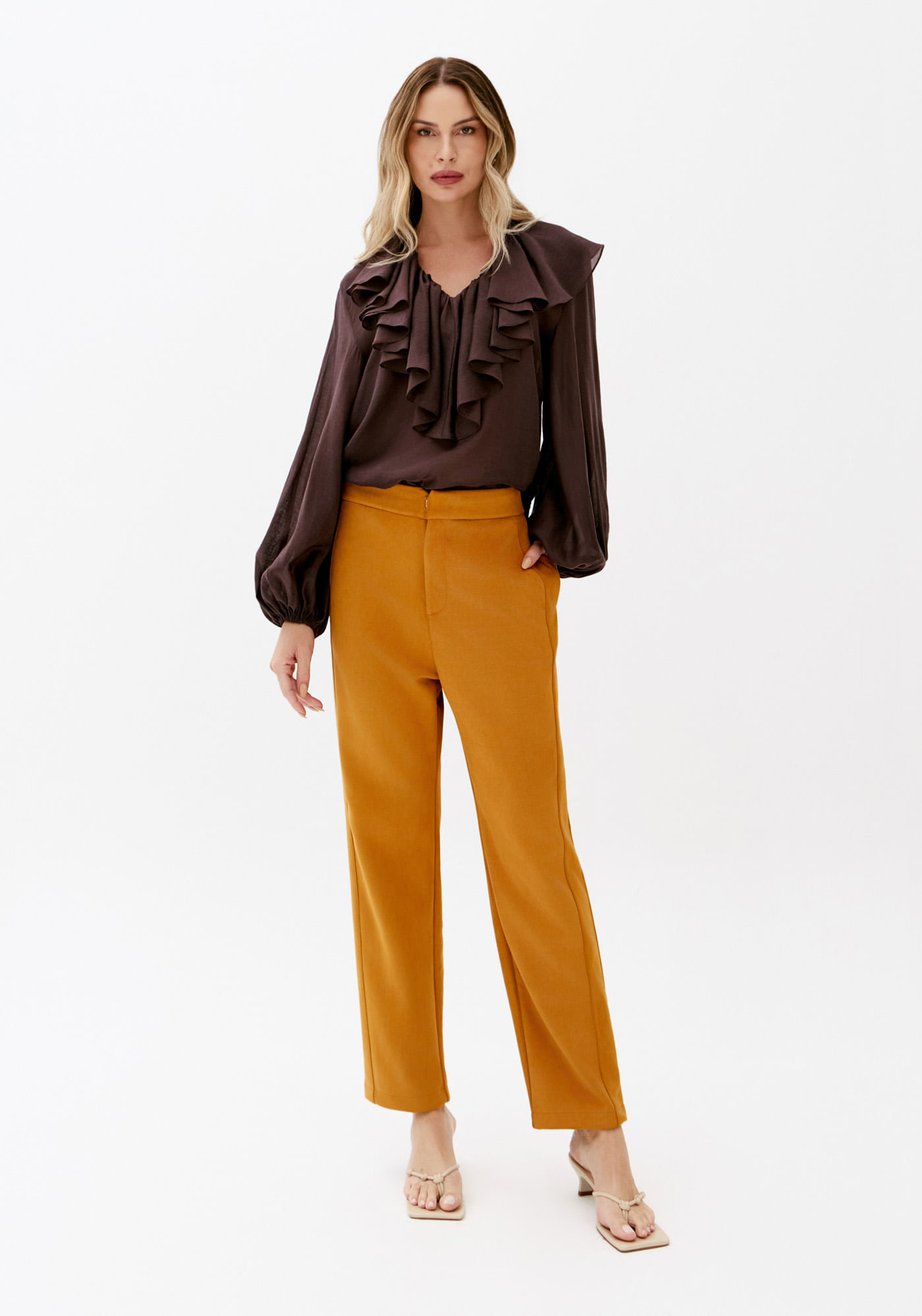 Calça Carrot Cintura Alta De Suede