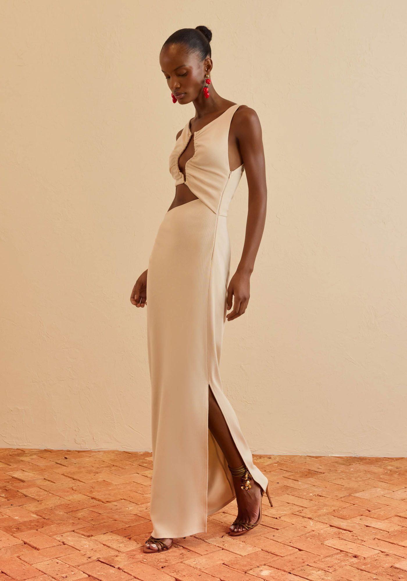 Vestido Longo Com Fenda